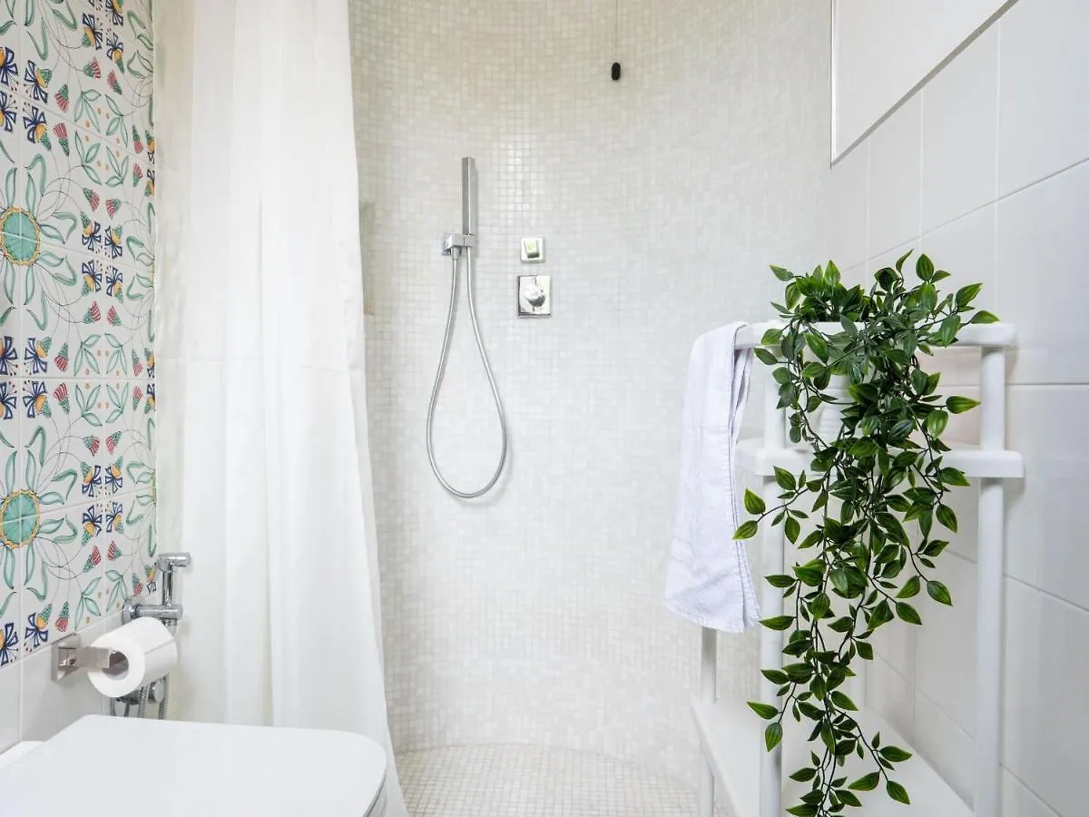 The Best Rent - Attic With Terrace In Milan Downtown Apartment