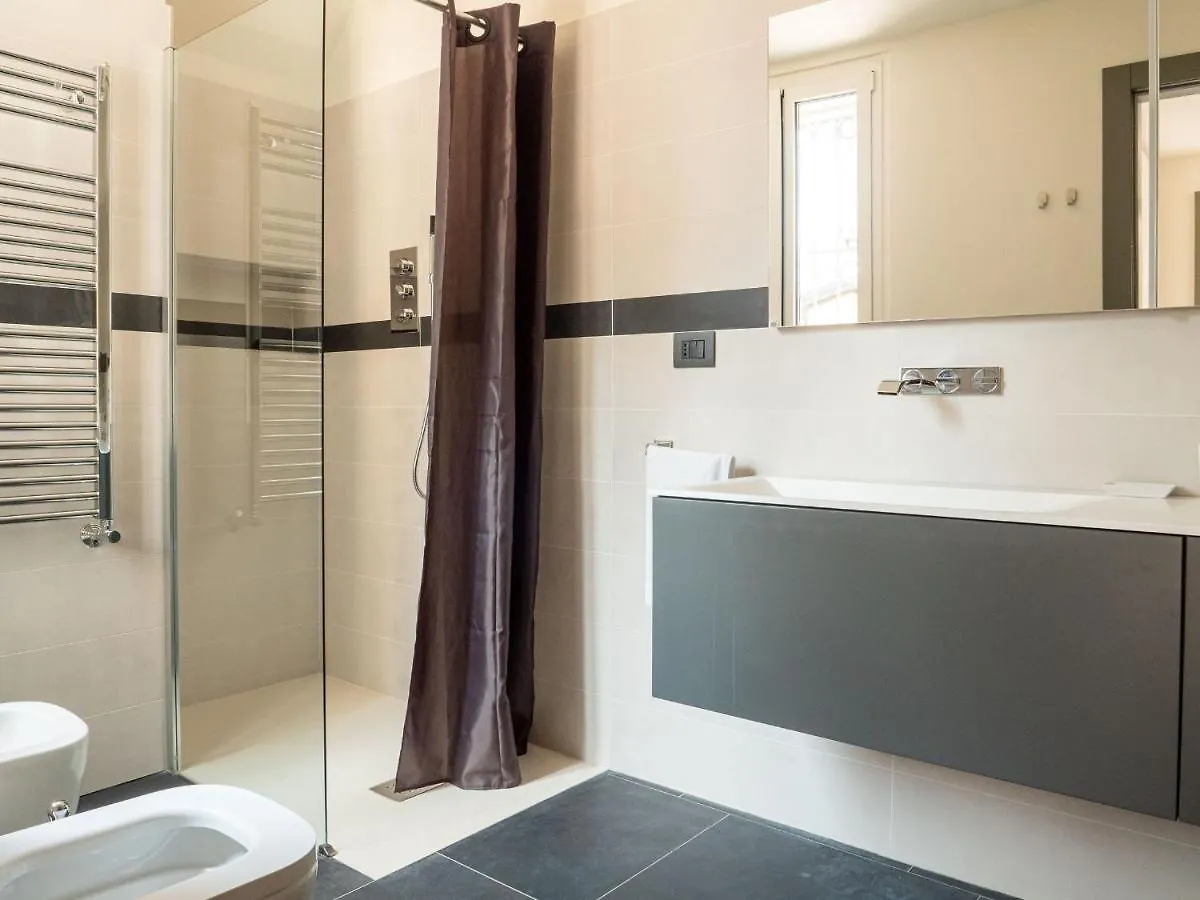 The Best Rent - Attic With Terrace In Milan Downtown Apartment