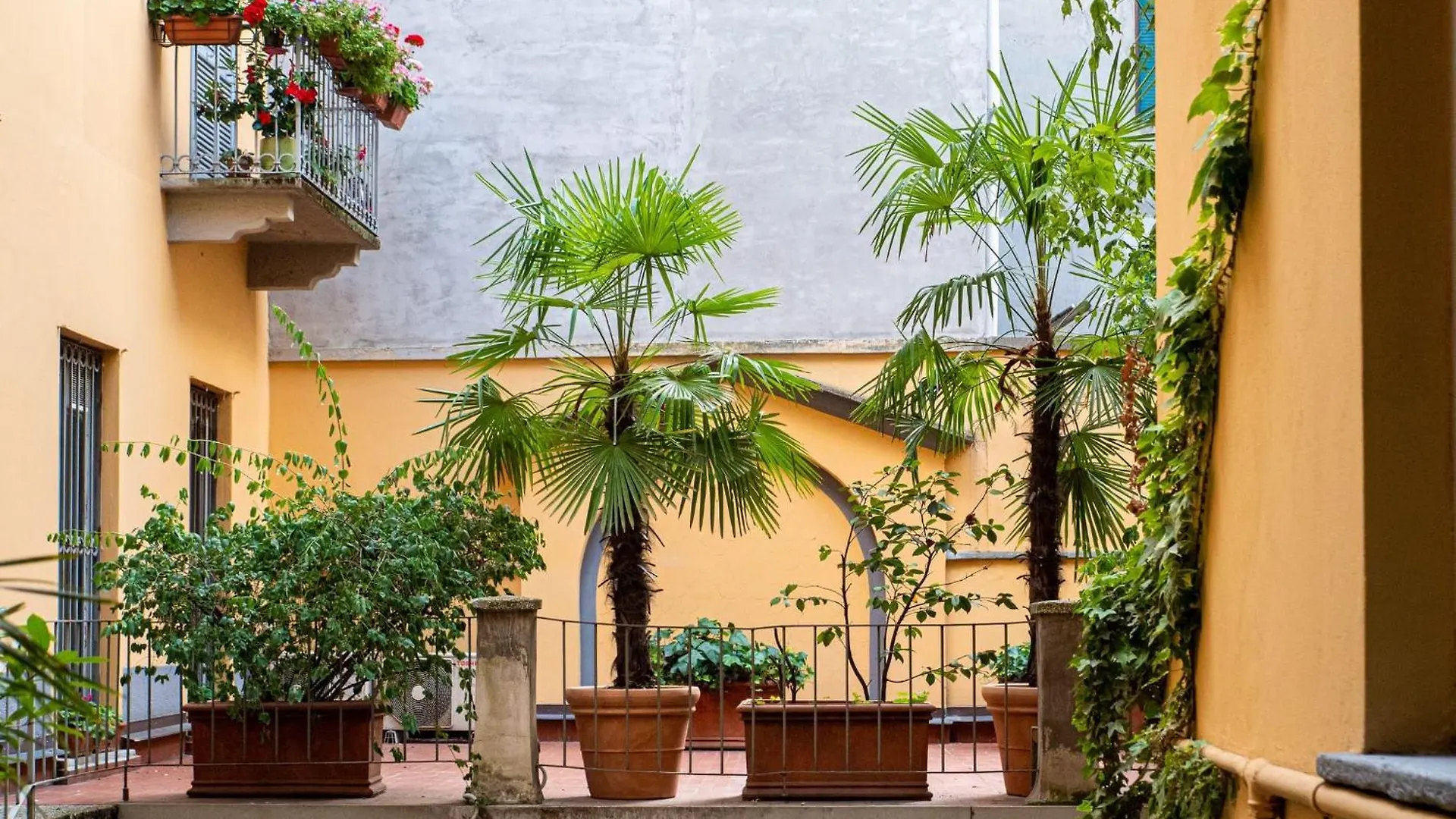 The Best Rent - Attic With Terrace In Milan Downtown Apartment Italy