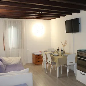https://casa-elia.hotelslidodijesolo.com