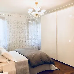 https://central-apartment.hotelslidodijesolo.com