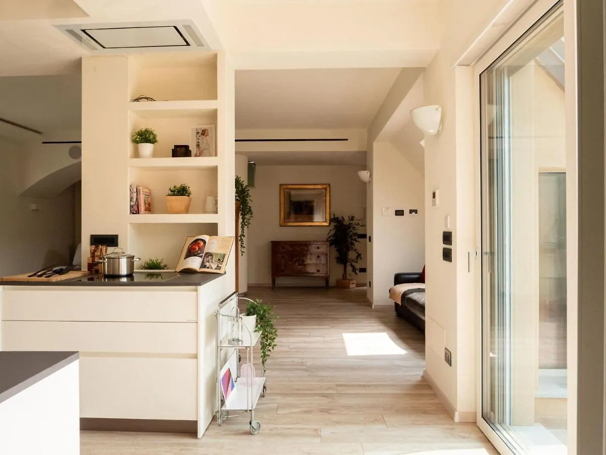 The Best Rent - Attic With Terrace In Milan Downtown Lägenhet 0*,  Italien