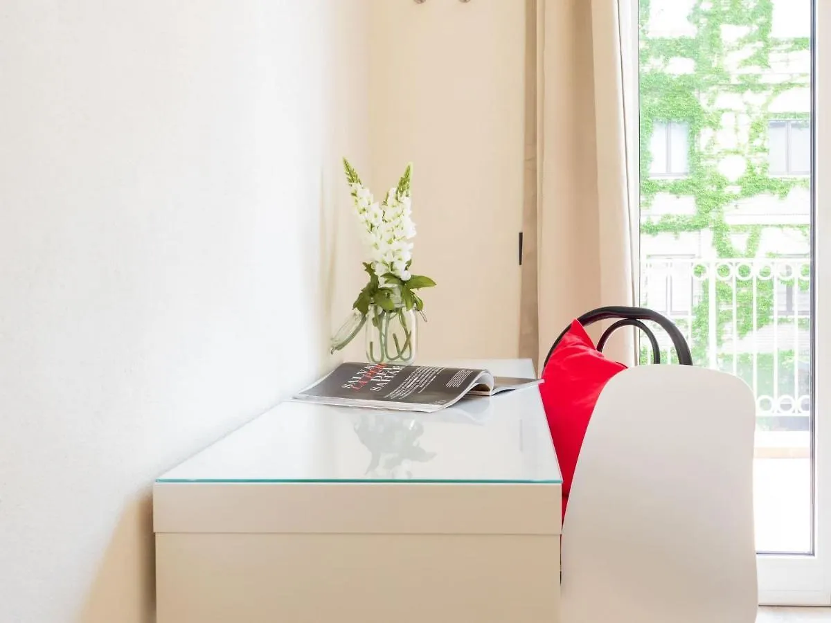 The Best Rent - Attic With Terrace In Milan Downtown Lägenhet 0*,  Italien