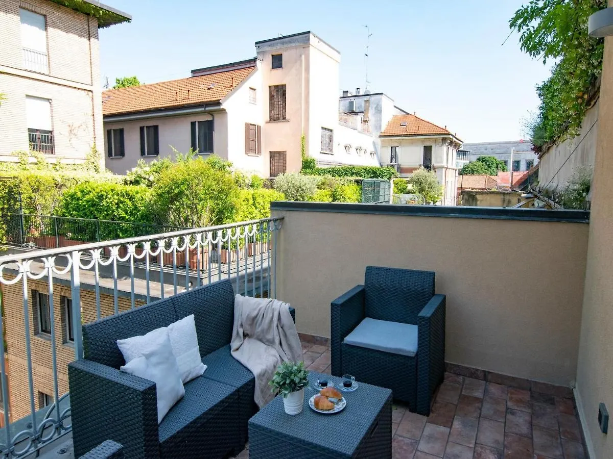 The Best Rent - Attic With Terrace In Milan Downtown Lägenhet